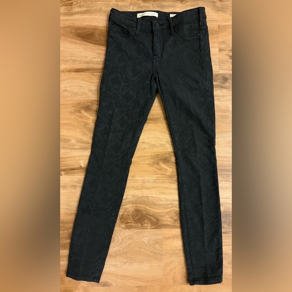 Pilcro and the Letterpress Denim - Pilcro and the Letterpress Serif Textured Jeans - Size 26